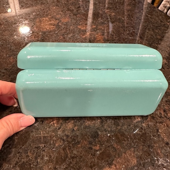 Tiffany & Co. Hard Shell Eyeglass Case With Cleaning Cloth - Picture 8 of 9